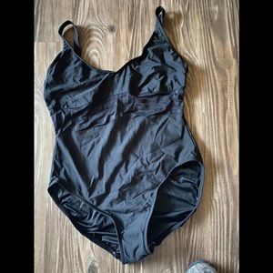 💕Women Black One-Piece Swimsuit